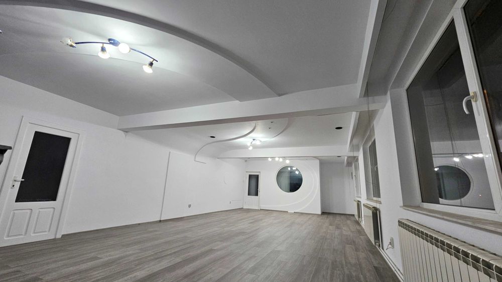 Inchiriez Spatiu zona linistita.