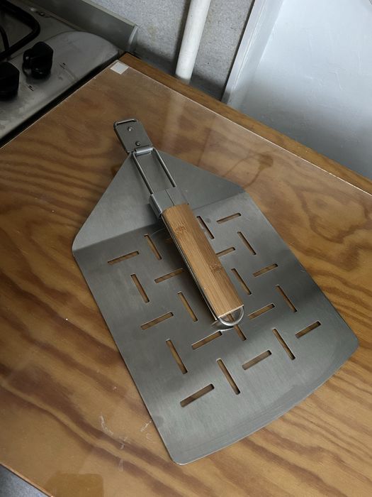 Paleta pizza pliabilă