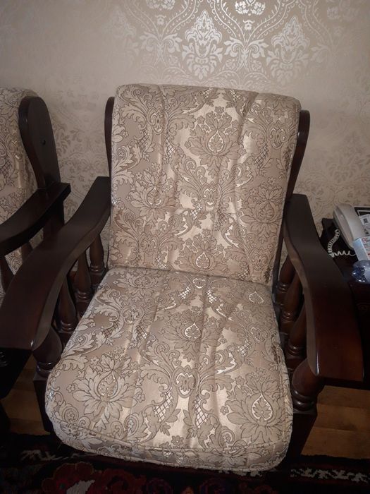 Диван и 2 кресла