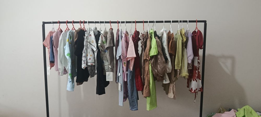 Bolalar va kattalar uchun Kiyimlar