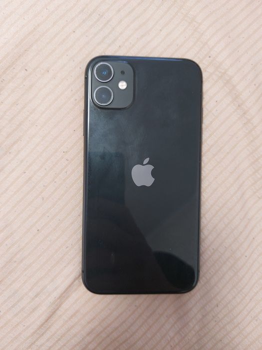 Продам IPhone 11 64GB