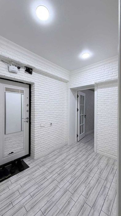 продается 2/2/4 на: Ц-4