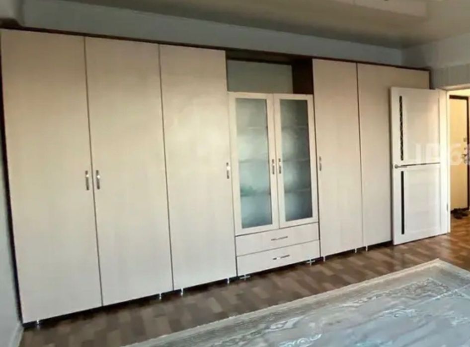 Шкаф для гостиной