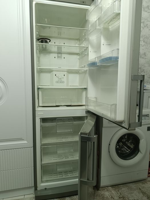 Продам холодильник LG