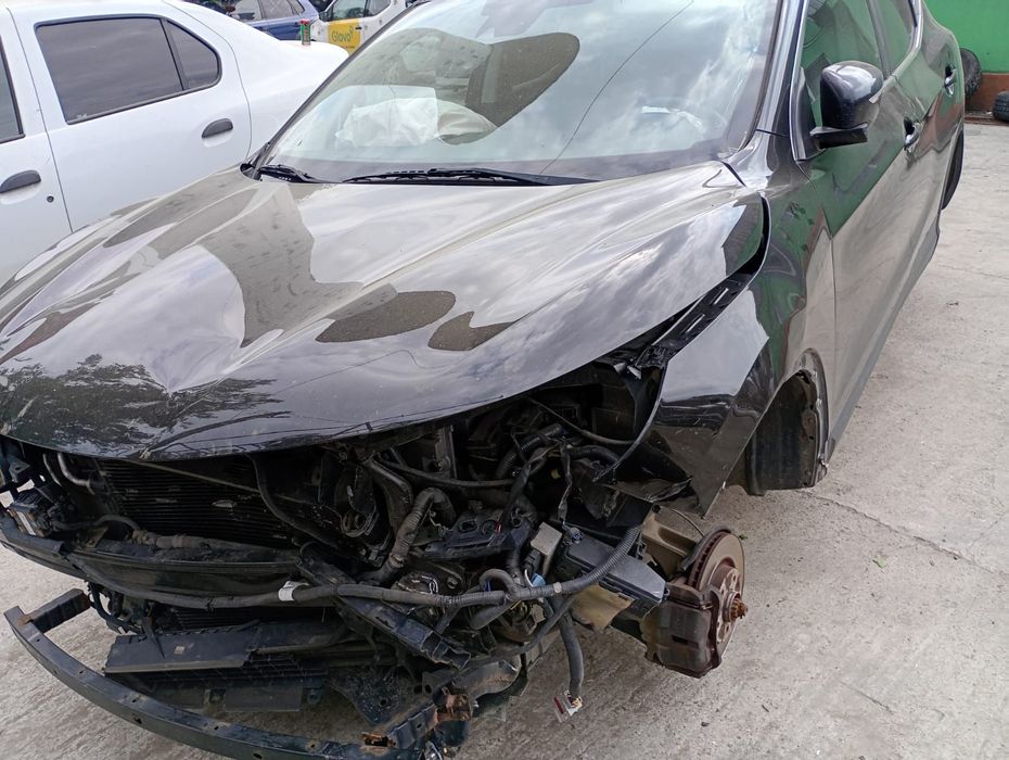 Dezmembrez Nissan Qashqai 2 J11 [2013 - 2020] 1.6 dci R9M