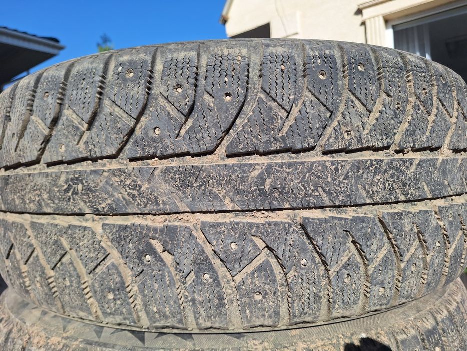 продается шины японские