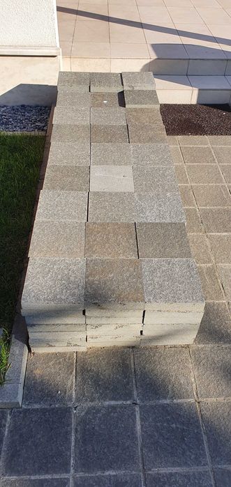 Plăci pavaj andezit fiamat