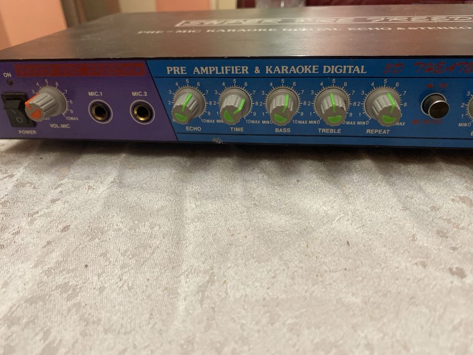 Предусулвател / echo karaoke
