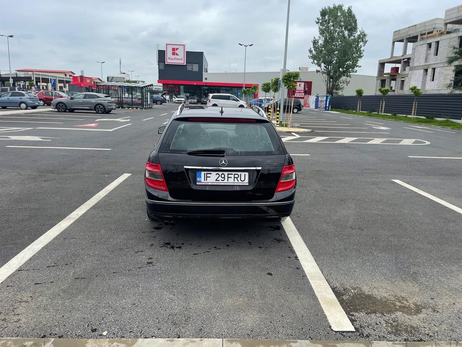 MERCEDES-BENZ C-Class 2010 — imagine 4