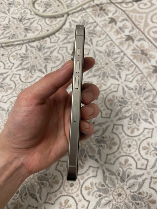 Iphone 15 pro,128 gb