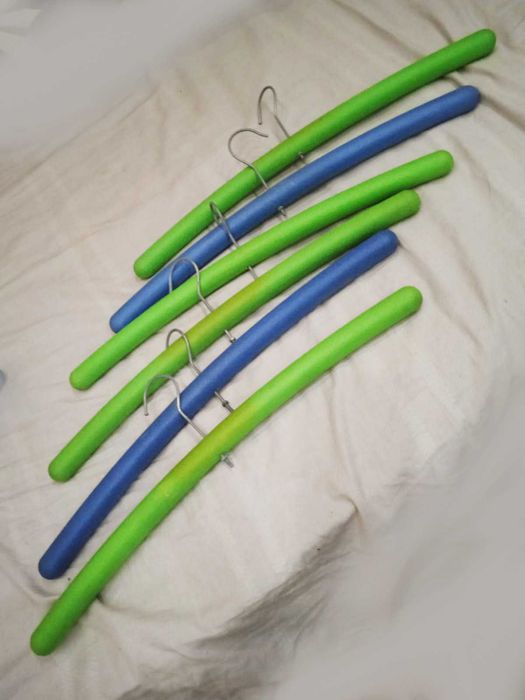 вешалки для одежды