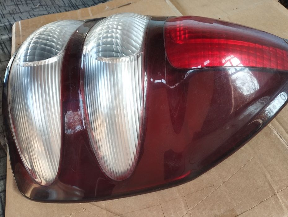 Фары на Тойоту прадо