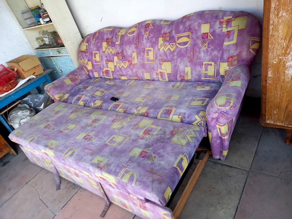 Диван срочно !!!