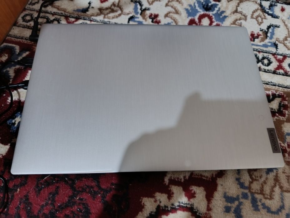 Ленова новий бушний