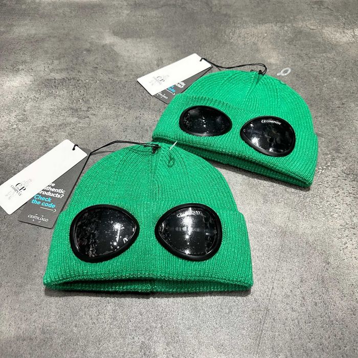 Зимни шапки с очила компани zimni shapki s ochila company cp beanie