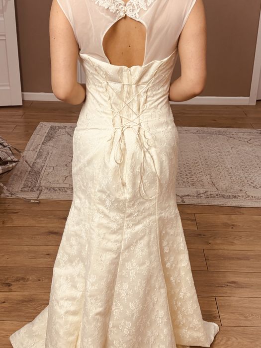 Продам платье свадебные