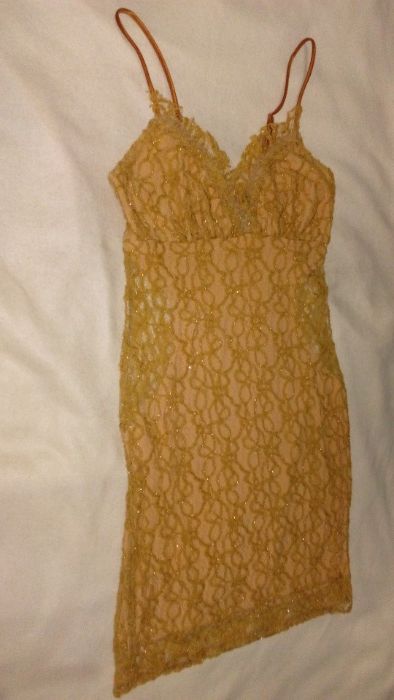 Vand rochie ocazie dantelă