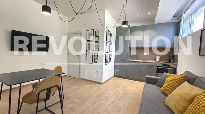 Двустаен апартамент в района на м-т Траката!