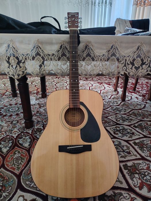 Gitara yamaha f310