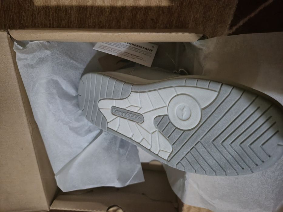 Обувки Kangaroos