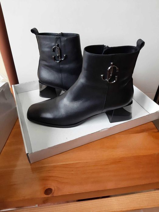 Обувки, боти и ботуши - Маркови, Нови, мерени и неудобни за моя крак