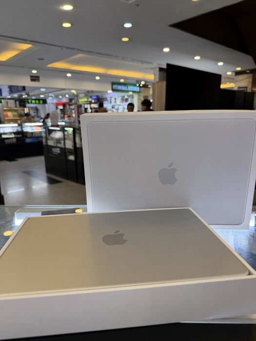 MacBook Neo 8/512/100% 3 цикла