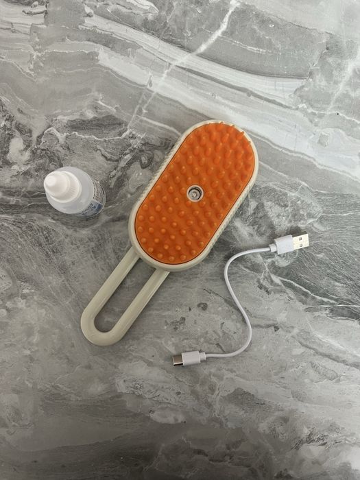 Продаю щетку с паром для животных