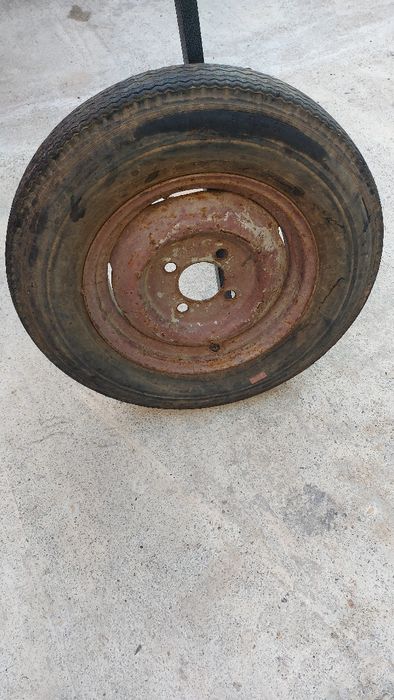 Cauciuc 640-15  cu cameră si geanta in 4 găuri
