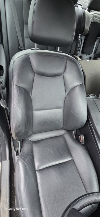 Черен кожен салон от ЕСТЕСТВЕНА КОЖА