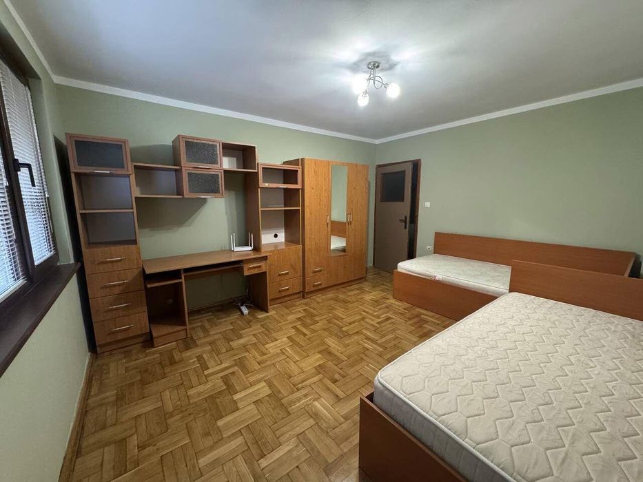 Дава се под наем Тристаен апартамент в Бургас, Възраждане - 98 кв.м за 638.01 € - Снимка #3