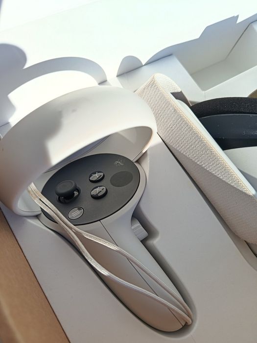 VR очила Meta Quest 2 256GB с KIWI аксесоари  Като НОВ