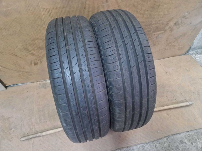2 Goodyear R16 205/60
летни гуми
DOT4122