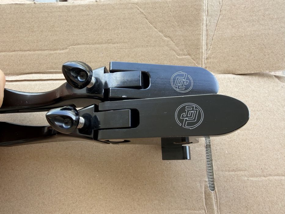 Set manete ajustabile Harley Softail  dupa 2018 FLDE FLHC FXBB FXLR/S