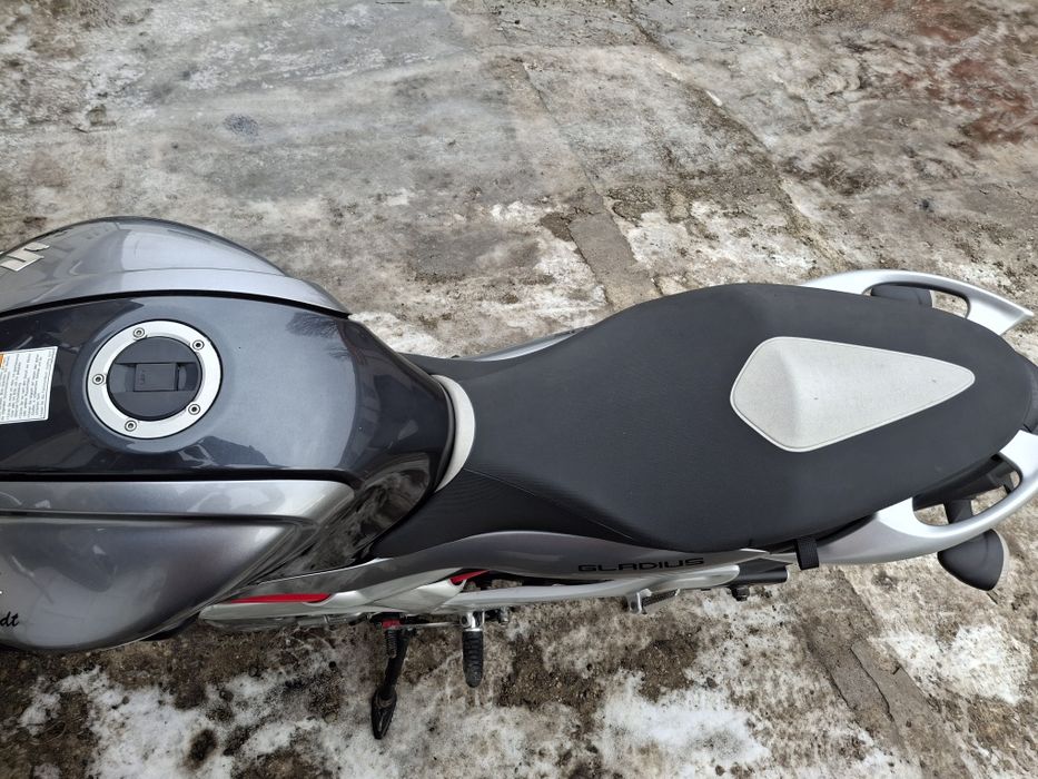 Suzuki Gladius 650,ABS,  categ. A2