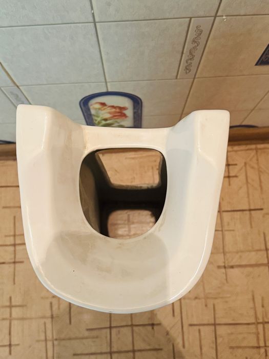 Продам пьедестал под раковину