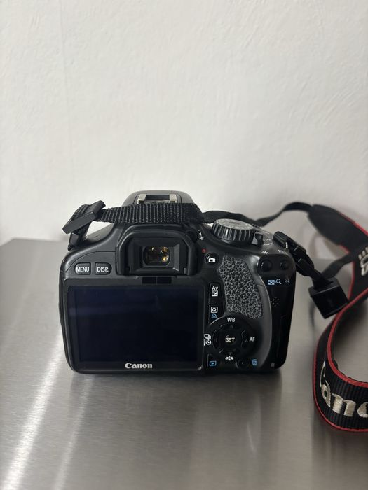 Фотоапарат canon 550d и 1300d с обектив