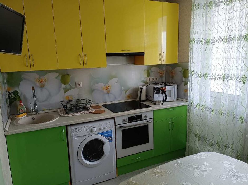 Сдаётся 1,5 комн. В районе площади Ушанова