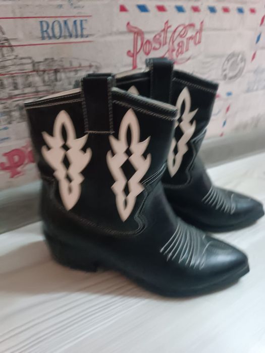 Продам казачки 36 размер