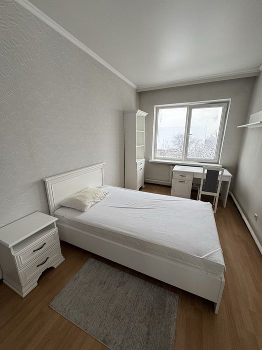 Продам комплект мебели