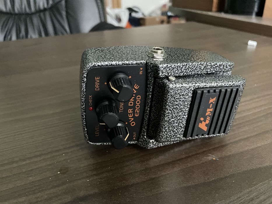 Педаль от электрогитары