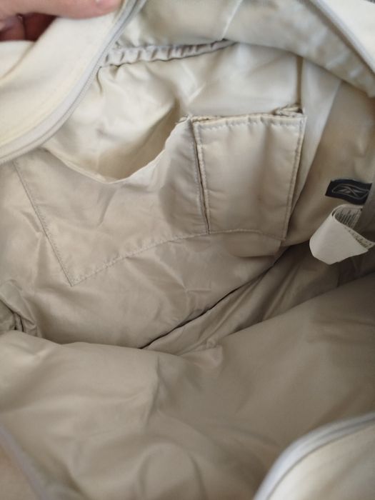 Продам спортивную сумку reebok