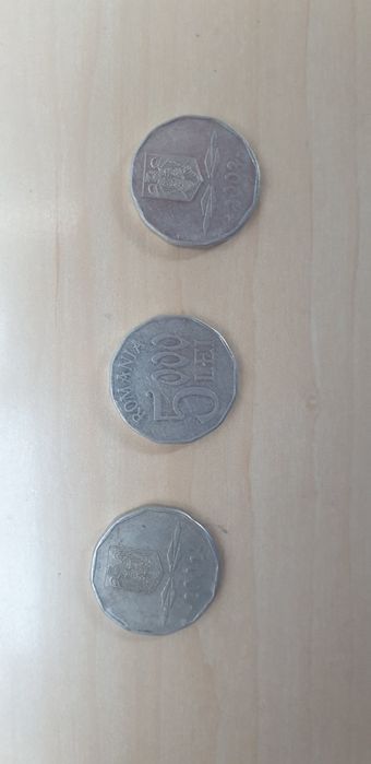 Vând diverse monede