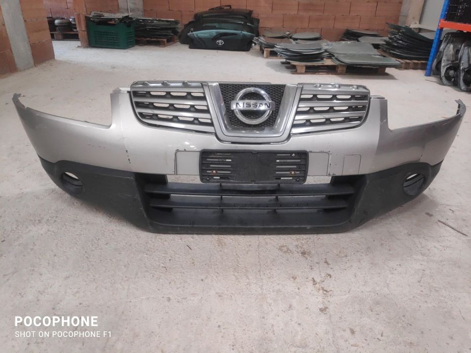 Предна броня Nissan Qashqai / Нисан Кашкай със забележки!