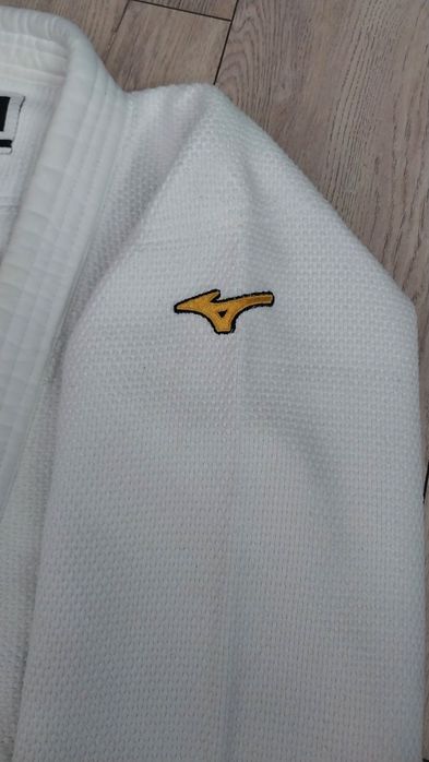 продаю кимоно мизуно