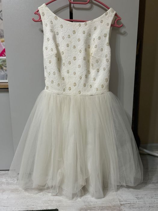 Страхотни две рокли