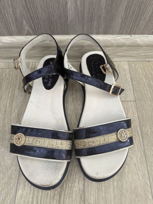 Детские сандали 34-35 р