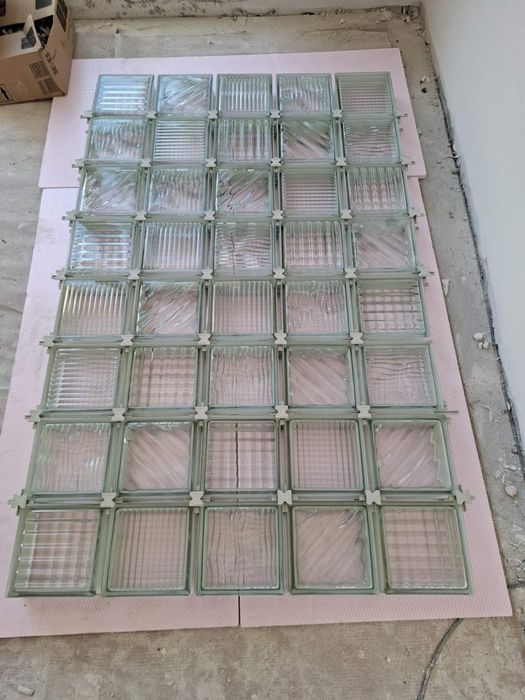 Стъклени тухли SEVES  made in Chech Republic