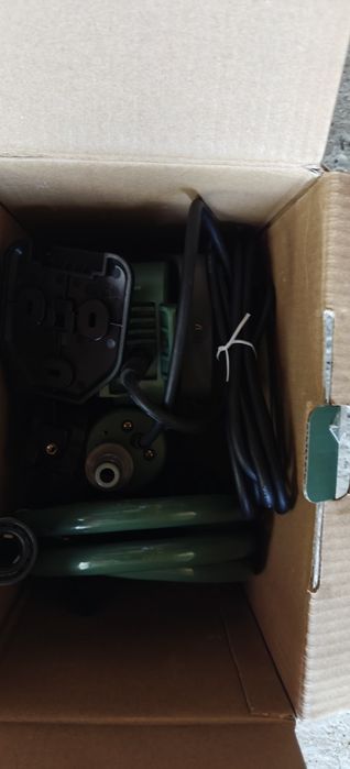 Pompa submersibila portativă Bosch 18 v