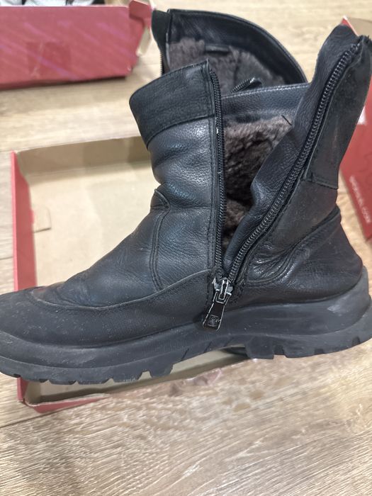 Продам зимние сапоги на мальчика