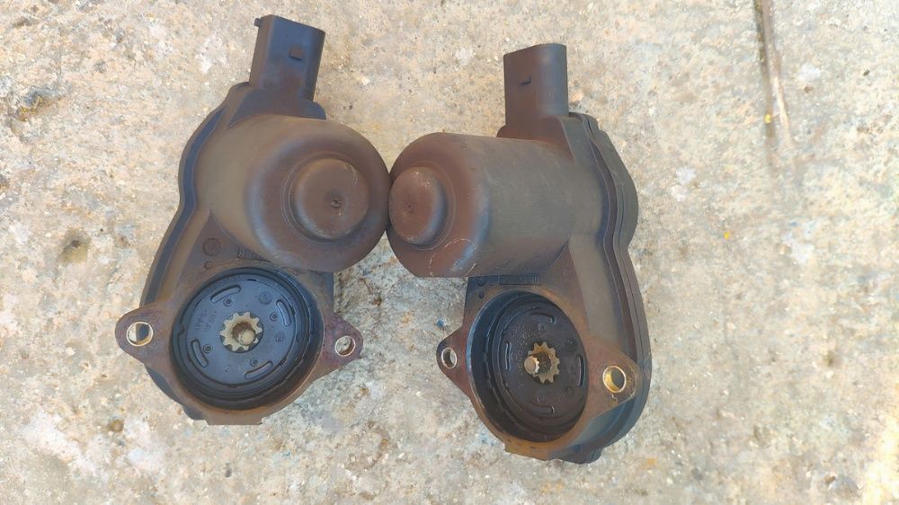 Спирачни апарати Супорти дискове моторче за ръчна Ауди Audi A5-A4 B8